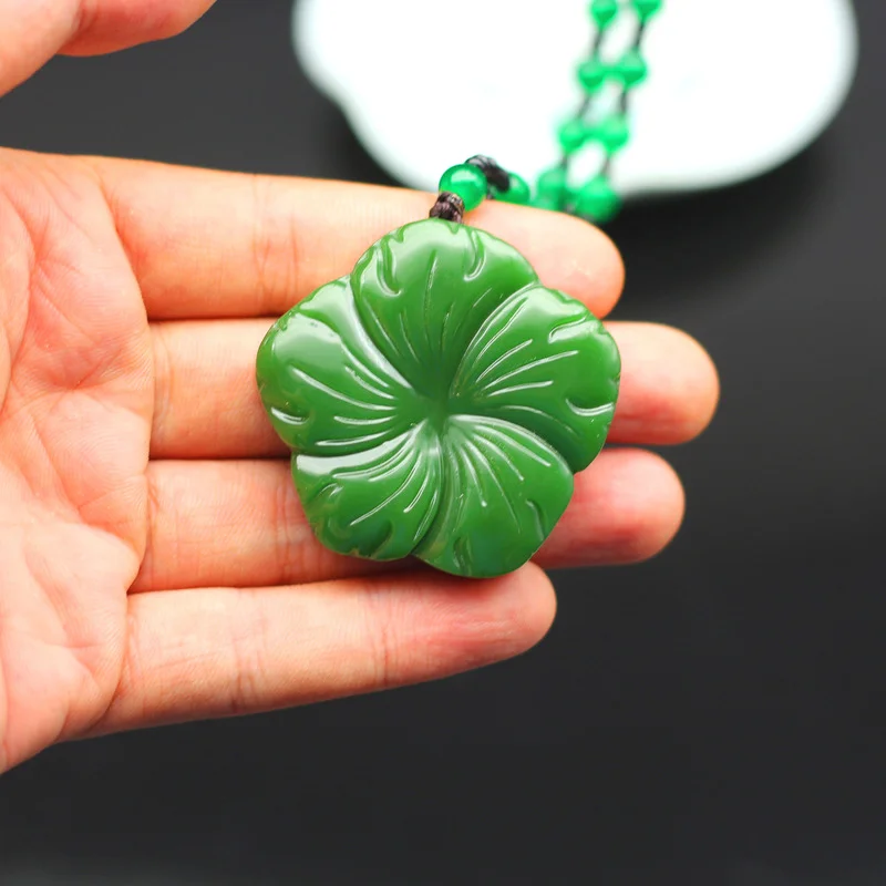 Chinese Natural Green Jade Clover Pendant Necklace Fashion Charm Jewelry Accessories Hand-Carved Amulet for Men Women Luck Gifts
Chinese Natural Green Jade Clover Pendant Necklace Fashion Charm Jewelry Accessories Hand-Carved Amulet for Men Women Luck Gifts