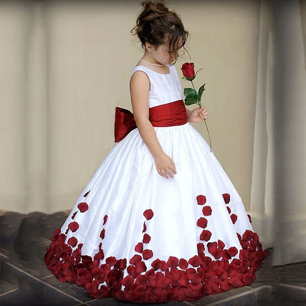 Flower Girl Dress for Wedding Girls Tulle Petals Sleeveless Elegant Pageant for Wedding Party Girl Dresses with sash
Flower Girl Dress for Wedding Girls Tulle Petals Sleeveless Elegant Pageant for Wedding Party Girl Dresses with sash