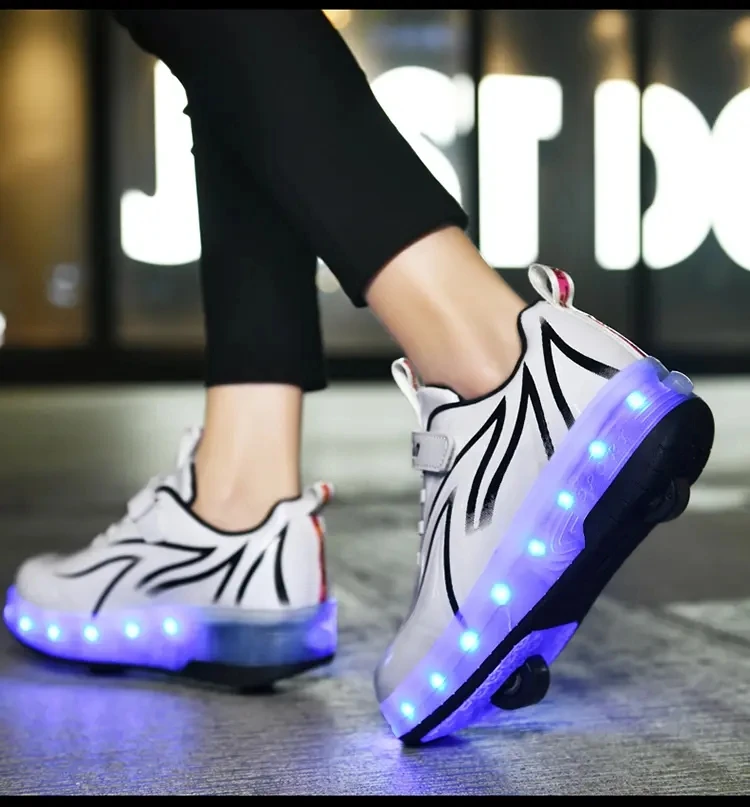 2021Printed Black Lace-Up Adult Double Row Roller Woman Man Roller Shoes Skates With Flash PU Wheel Brake
2021Printed Black Lace-Up Adult Double Row Roller Woman Man Roller Shoes Skates With Flash PU Wheel Brake