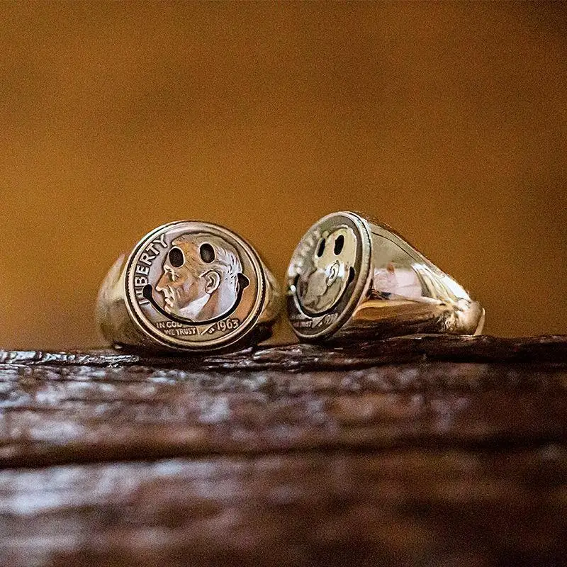 2021 Hew Japanese Hip Hop Brand Coin Element Ring Fashion Trend Coin Smiley Face Ring Hip Hop Ring for Man Jewelry wholesale
2021 Hew Japanese Hip Hop Brand Coin Element Ring Fashion Trend Coin Smiley Face Ring Hip Hop Ring for Man Jewelry wholesale