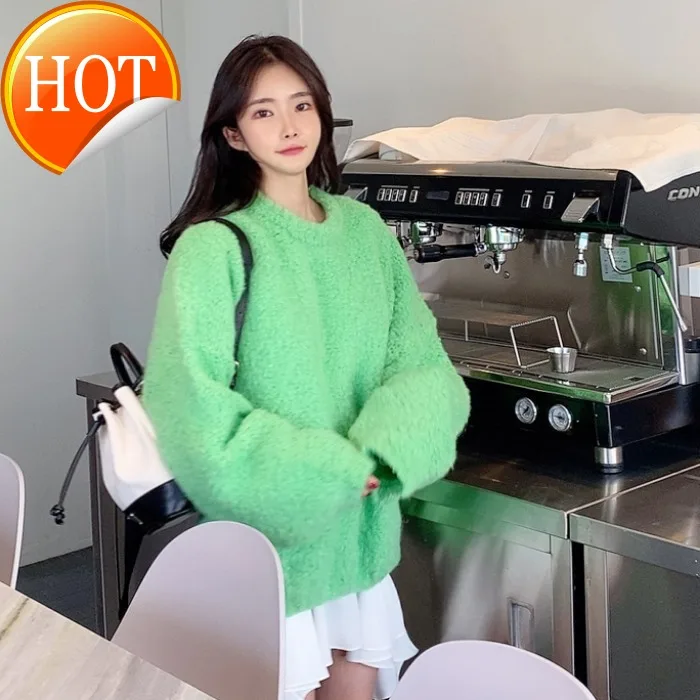 South Korea Gate autumn winter 2020 new thickened candy Lantern Sleeve Sweater female Plush sweater top
South Korea Gate autumn winter 2020 new thickened candy Lantern Sleeve Sweater female Plush sweater top