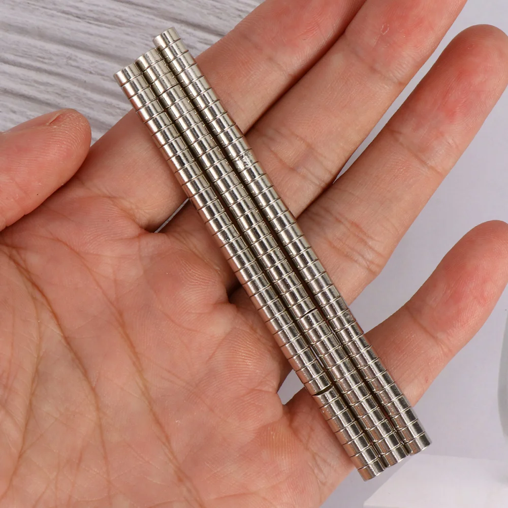 100pcs Multi-functional Round Magnets Super Strong Magnet Home Accessory Kids Toys for Fridge Door Whiteboard Bulletin Boards
100pcs Multi-functional Round Magnets Super Strong Magnet Home Accessory Kids Toys for Fridge Door Whiteboard Bulletin Boards