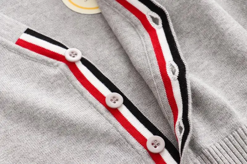 Autumn Baby Boys Sweater Toddler Boys V-Neck Jumper Knitwear Long-Sleeve Cotton Cardigans Children Clothes Kids Sweater Coat
Autumn Baby Boys Sweater Toddler Boys V-Neck Jumper Knitwear Long-Sleeve Cotton Cardigans Children Clothes Kids Sweater Coat