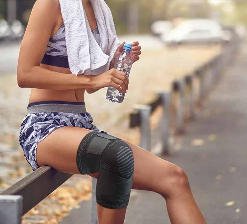 2PCS New Pressurized Removable Bandage Knitted Sports Knee Pads Badminton Running Fitness Outdoor Climbing Kneelet 
2PCS New Pressurized Removable Bandage Knitted Sports Knee Pads Badminton Running Fitness Outdoor Climbing Kneelet