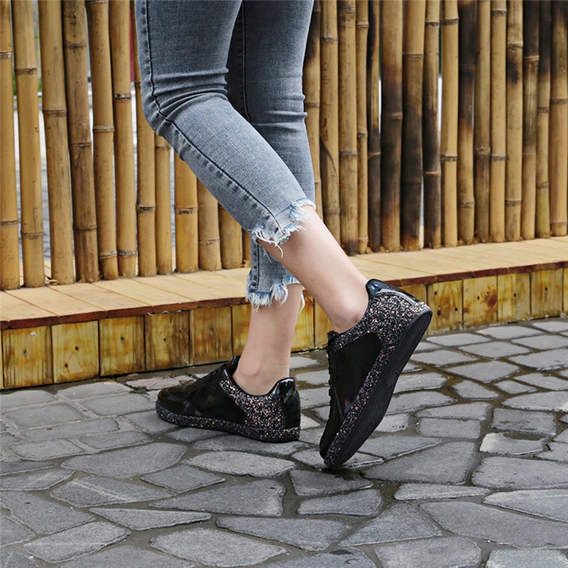 Casual Fashion Elegant Women's Colorful Series Sneakers Cool Wild Reflective Casual Shoes very comfortable and soft Everyday A50
Casual Fashion Elegant Women's Colorful Series Sneakers Cool Wild Reflective Casual Shoes very comfortable and soft Everyday A50