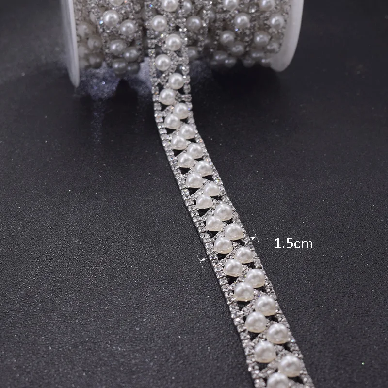 5yards white pearl chains applique trim for bride dress decoration sewing crystal rhinestone trimming silver accessoires
5yards white pearl chains applique trim for bride dress decoration sewing crystal rhinestone trimming silver accessoires