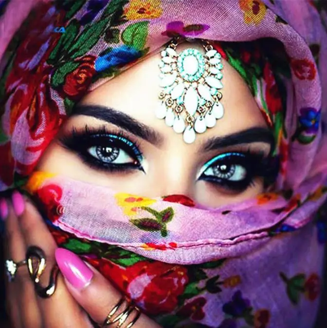 Exotic diamond painting Russian woman cross stitch diamond art embroidery portrait full diamond square home decoration
Exotic diamond painting Russian woman cross stitch diamond art embroidery portrait full diamond square home decoration