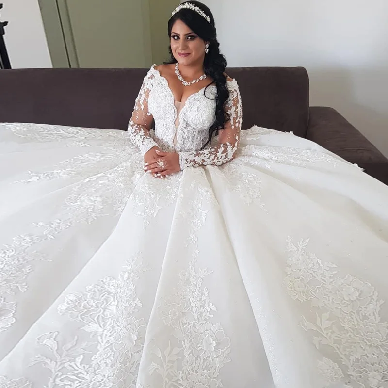 Stunning Arabic Ball Gown Wedding Dresses 2020 V Neck Long Sleeve Appliqued Lace Beads Bridal Gown Vestidos De Novia
Stunning Arabic Ball Gown Wedding Dresses 2020 V Neck Long Sleeve Appliqued Lace Beads Bridal Gown Vestidos De Novia