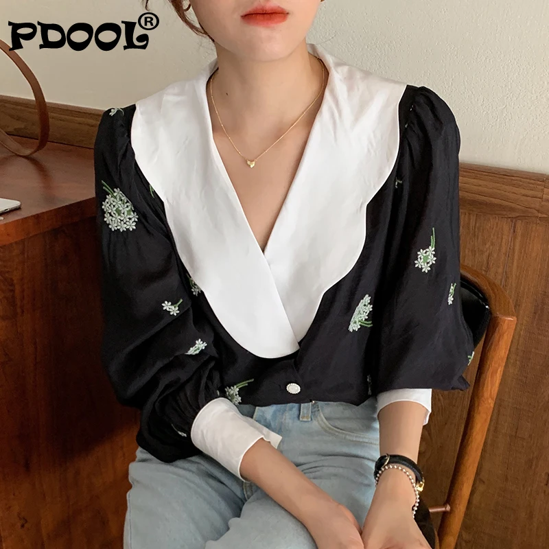 Vintage Blouses 2021 Elegant V-neck Spliced Printing Embroidery Korean Cotton Shirt Women Long Sleeves Loose Tops 
Vintage Blouses 2021 Elegant V-neck Spliced Printing Embroidery Korean Cotton Shirt Women Long Sleeves Loose Tops