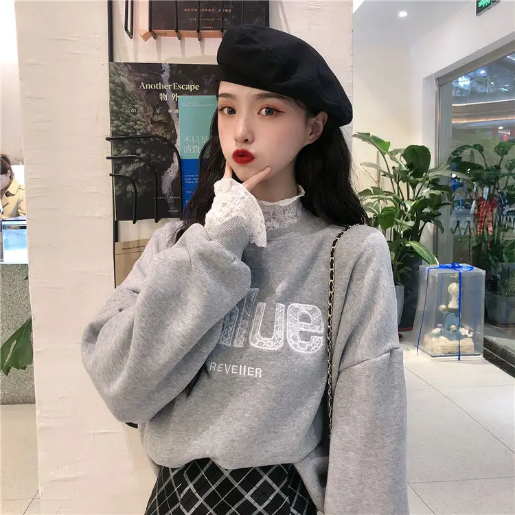 Autumn and Winter new student lace plus velvet padded sweater female Harajuku style stitching fake two loose tops
Autumn and Winter new student lace plus velvet padded sweater female Harajuku style stitching fake two loose tops