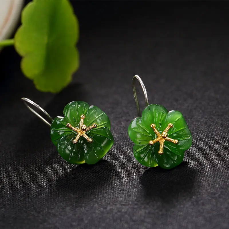 Natural Hetian Jade Green Jade Stud Earrings Spinach Lu'er Ornament Plum Blossom Jade Eardrops Sterling Silver Anti-Allergy Orna
Natural Hetian Jade Green Jade Stud Earrings Spinach Lu'er Ornament Plum Blossom Jade Eardrops Sterling Silver Anti-Allergy Orna