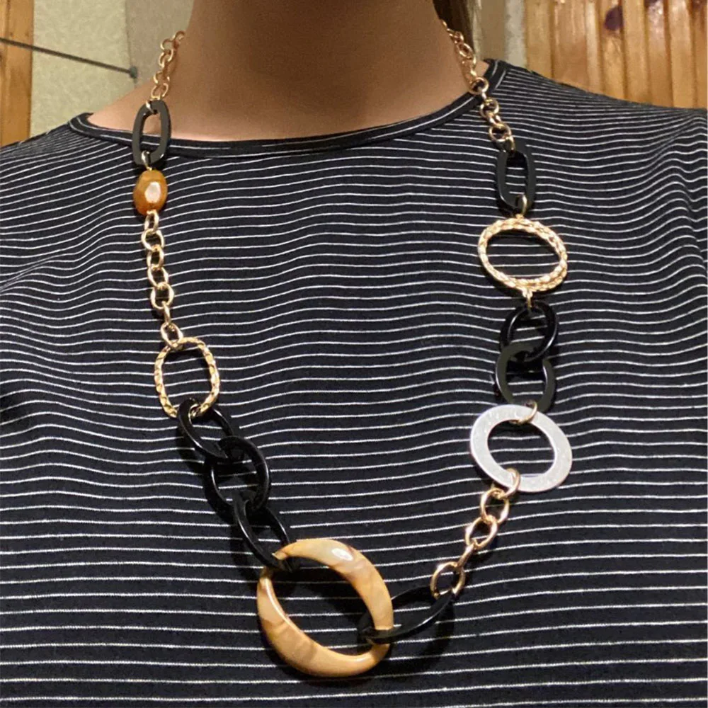 Casual Gold Color Plating Black Brown Acrylic Antique Metallic Linked Long Necklace For Women Office Modern Sweater Decorate
Casual Gold Color Plating Black Brown Acrylic Antique Metallic Linked Long Necklace For Women Office Modern Sweater Decorate