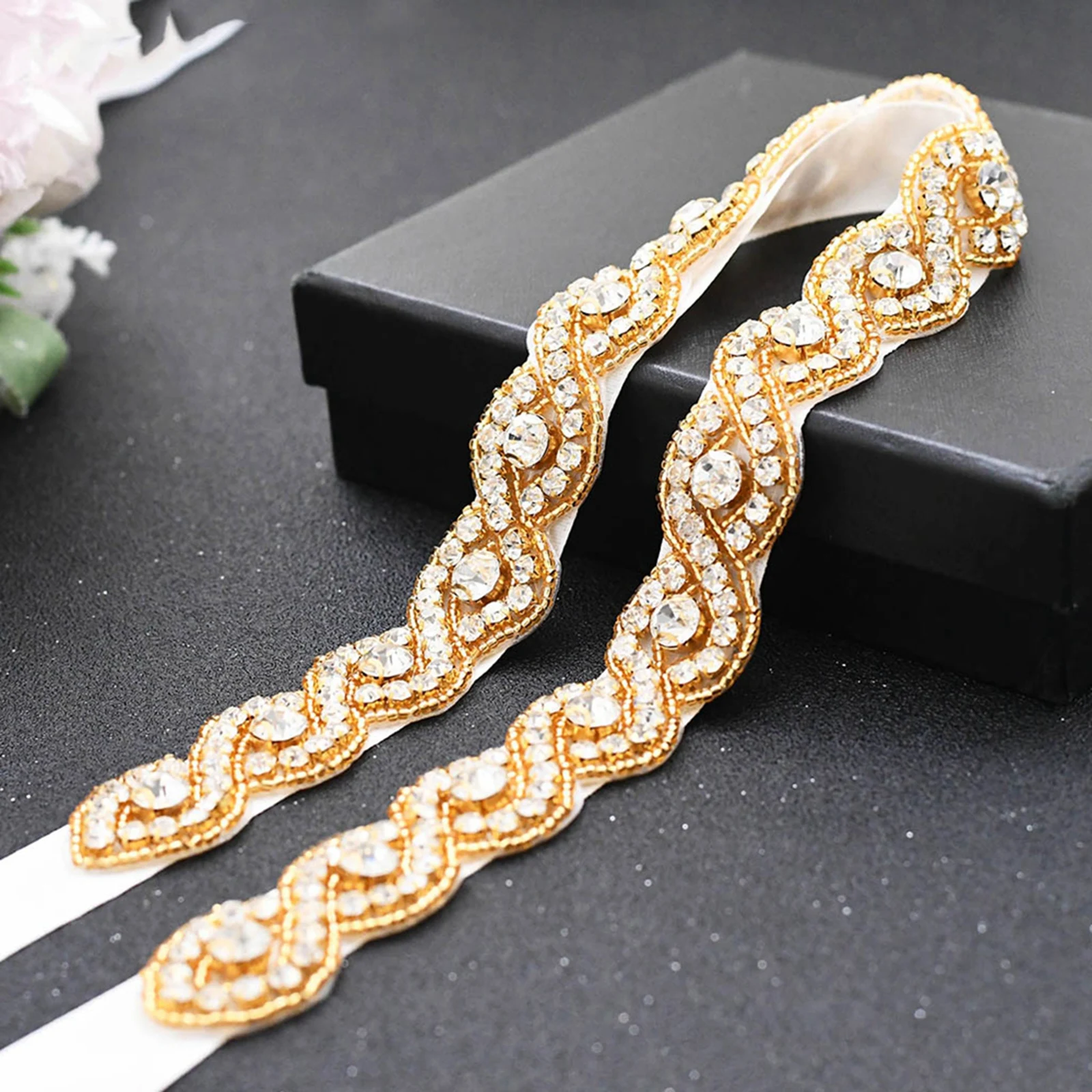 Sparkle Beaded Golden Sash Rhinestone Belt for Women Wedding Dress Sash Bridesmaid Belt Bridal Accessories Jewelery Belt Gold
Sparkle Beaded Golden Sash Rhinestone Belt for Women Wedding Dress Sash Bridesmaid Belt Bridal Accessories Jewelery Belt Gold