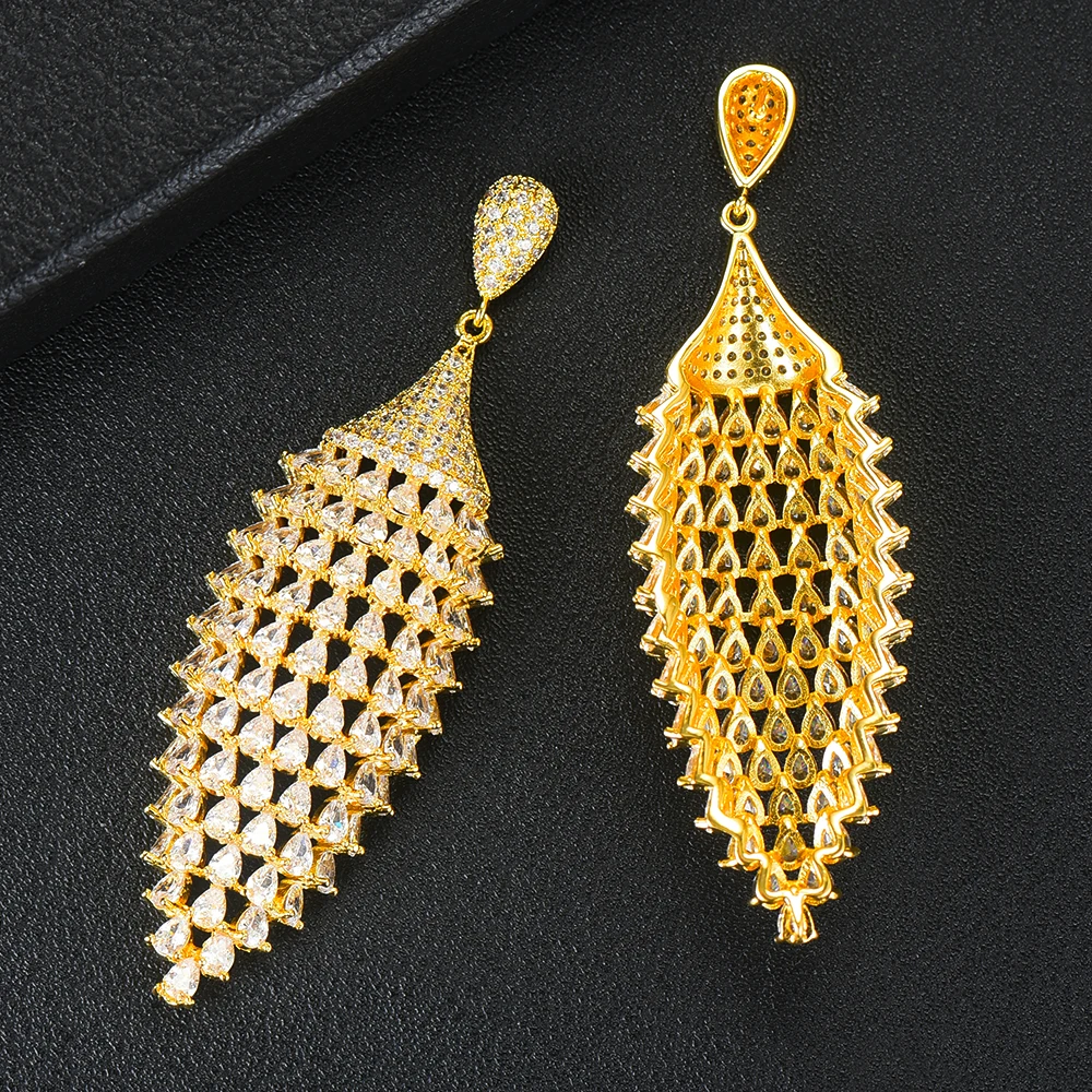 SISCATHY 2020 Full Mirco Paved Crystal Zirconia Naija Wedding Earrings For Women Popular Luxury Geometry Earrings Pineapple
SISCATHY 2020 Full Mirco Paved Crystal Zirconia Naija Wedding Earrings For Women Popular Luxury Geometry Earrings Pineapple