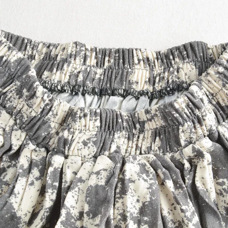 2020 Autumn& Winter New High Waist Slimming Pleated Women A-line Pleated Skirt Elastic Waist Casual Pleated Skirt Free Shippiing 
2020 Autumn& Winter New High Waist Slimming Pleated Women A-line Pleated Skirt Elastic Waist Casual Pleated Skirt Free Shippiing