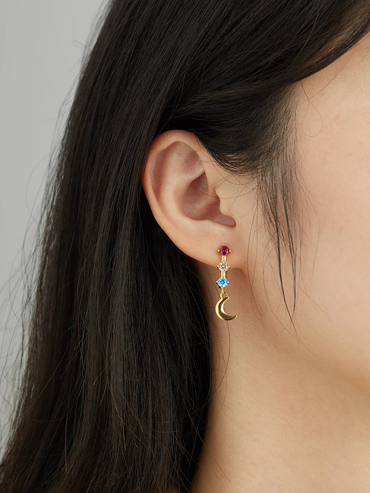 INALIS Asymmetrical Star & Moon Stud Earrings Dangle For Women Dazzling Cubic Zirconia Gold Plated Earring Part Fashion Jewelry
INALIS Asymmetrical Star & Moon Stud Earrings Dangle For Women Dazzling Cubic Zirconia Gold Plated Earring Part Fashion Jewelry