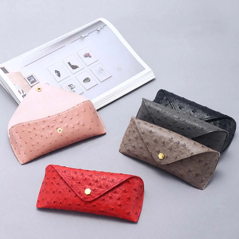 Fashion Ostrich Pattern Soft Leather Reading Glasses Bag Case Nail Buckle Sunglasses Pouch Storage Bags Eyewear Accessories
Fashion Ostrich Pattern Soft Leather Reading Glasses Bag Case Nail Buckle Sunglasses Pouch Storage Bags Eyewear Accessories