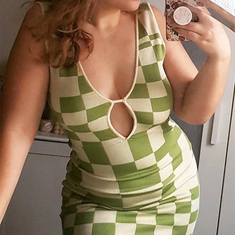 Vintage Plaid 2021 Summer Y2K Bodycon Dress Women Midi Knit Sleeveless Hollow Out V Neck Sexy Casual Green Dresses E Girl Beach
Vintage Plaid 2021 Summer Y2K Bodycon Dress Women Midi Knit Sleeveless Hollow Out V Neck Sexy Casual Green Dresses E Girl Beach