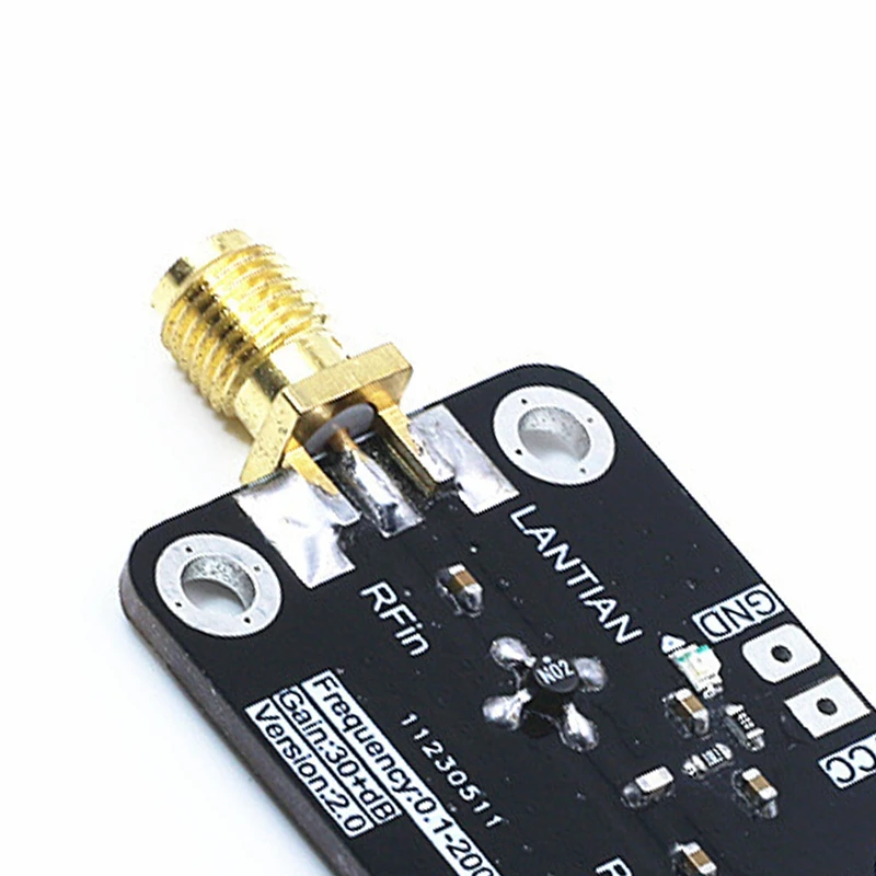High Frequency RF Amplifier 0.1-2000MHz 30DB High Gain Module V2.0 System Impedance 50 Ohms
High Frequency RF Amplifier 0.1-2000MHz 30DB High Gain Module V2.0 System Impedance 50 Ohms