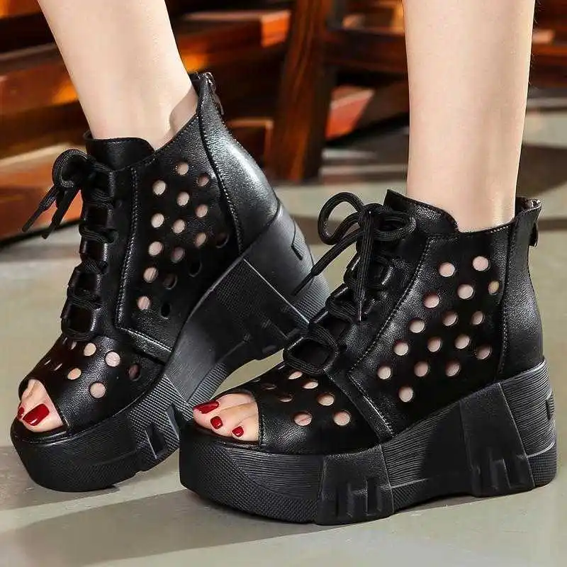 Genuine leather Roman slope heel ethnic fashion hole sandals zipper Chinese women's sandals
Genuine leather Roman slope heel ethnic fashion hole sandals zipper Chinese women's sandals