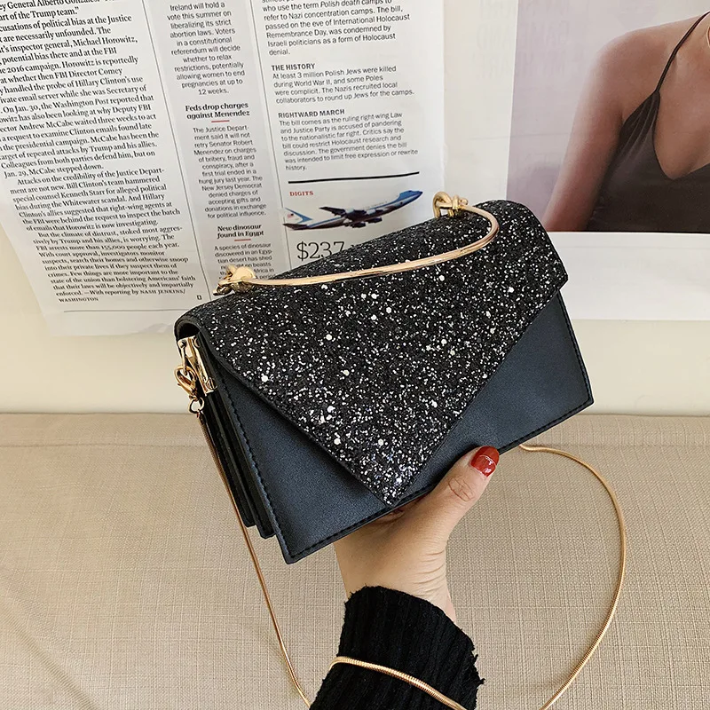 Women's small cross body bag 2021 Mini PU leather shoulder strap women's bag chain telephone bag handbag designer bag
Women's small cross body bag 2021 Mini PU leather shoulder strap women's bag chain telephone bag handbag designer bag