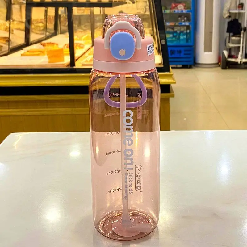 Simple trend adult spring straw plastic cup fall proof graduated kettle male and female students sports large capacity water cup
Simple trend adult spring straw plastic cup fall proof graduated kettle male and female students sports large capacity water cup