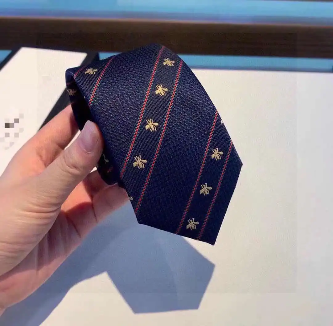 Animal bee embroidered tie fashion silk handmade tie work wedding tie