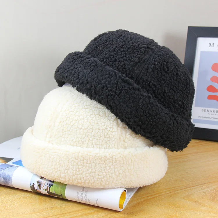 Han Edition Of The New Lambs Wool Hat Landlord Autumn Woman Without Eaves Warm Lovers Sailor Hat Of Yuppie Course Students
Han Edition Of The New Lambs Wool Hat Landlord Autumn Woman Without Eaves Warm Lovers Sailor Hat Of Yuppie Course Students