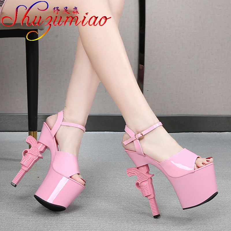 shuzumiao Woman Shoes 2021 New Luxury Brand Gun heel Platform Sandals Sexy Strange Style Fringe Thin Heels Strip Pole Dance Shoe
shuzumiao Woman Shoes 2021 New Luxury Brand Gun heel Platform Sandals Sexy Strange Style Fringe Thin Heels Strip Pole Dance Shoe