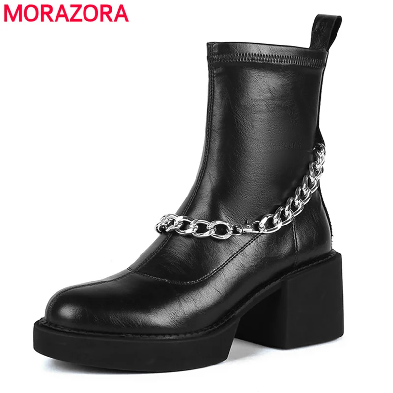 MORAZORA 2022 New Fashion Leather Ankle Boots For Women Chain Square High Heels Stretch Boots Fashion Autumn Ladies Shoes
MORAZORA 2022 New Fashion Leather Ankle Boots For Women Chain Square High Heels Stretch Boots Fashion Autumn Ladies Shoes
