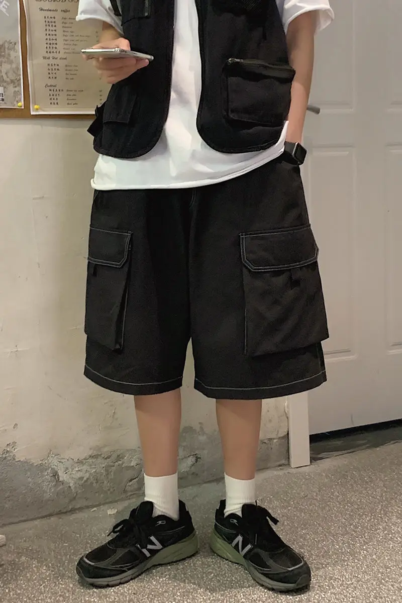 2020 Summer New Youth Popular Loose Solid Color Big Pocket Five-point Overalls Fashion Casual Japanese Wild Shorts Black / Khaki
2020 Summer New Youth Popular Loose Solid Color Big Pocket Five-point Overalls Fashion Casual Japanese Wild Shorts Black / Khaki