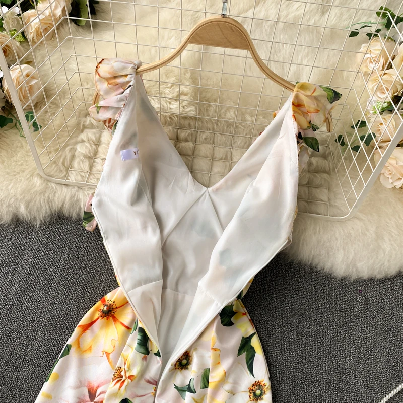 Croysier Summer Clothes Dresses For Women 2021 Boho Floral Print Beach Dress Woman Sleeveless V Neck Ruffle Elegant Midi Dress
Croysier Summer Clothes Dresses For Women 2021 Boho Floral Print Beach Dress Woman Sleeveless V Neck Ruffle Elegant Midi Dress