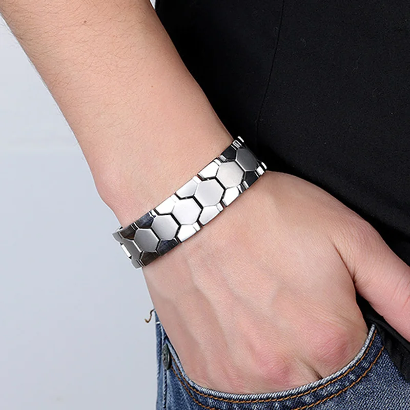 Men Titanium Steel Bracelets Radiation Protecting Magnet Bracelet for Travel Business TC21
Men Titanium Steel Bracelets Radiation Protecting Magnet Bracelet for Travel Business TC21