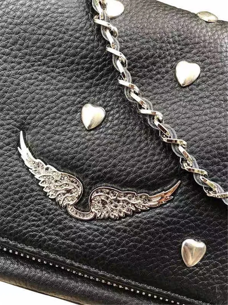 Real Leather Women's Bag Single Shoulder Bag Fashion Personality Wings Love Rivets Decorated Chain Messenger Bag
Real Leather Women's Bag Single Shoulder Bag Fashion Personality Wings Love Rivets Decorated Chain Messenger Bag