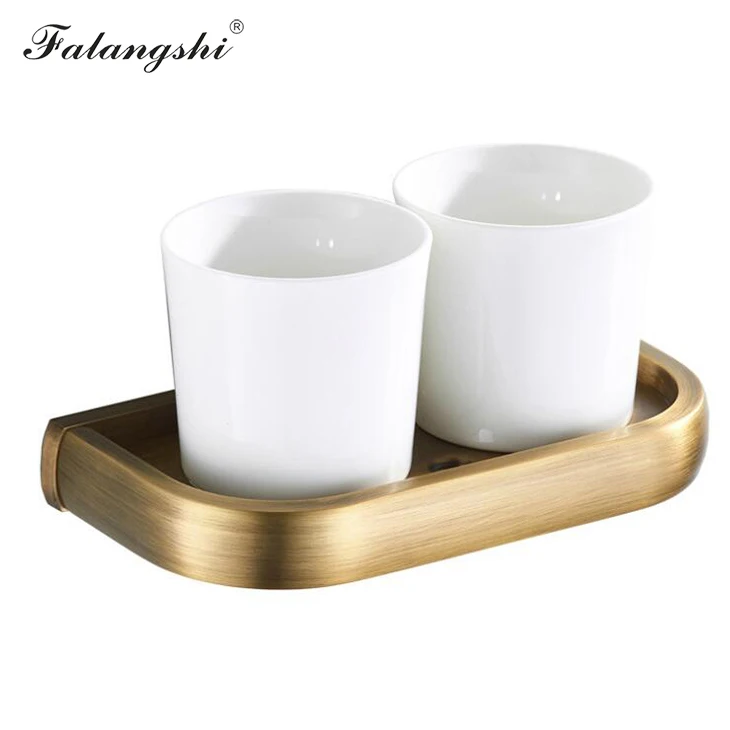 Античный бронзовый набор аксессуаров для ванной FALANGSHI WB8821 
Античный бронзовый набор аксессуаров для ванной FALANGSHI WB8821