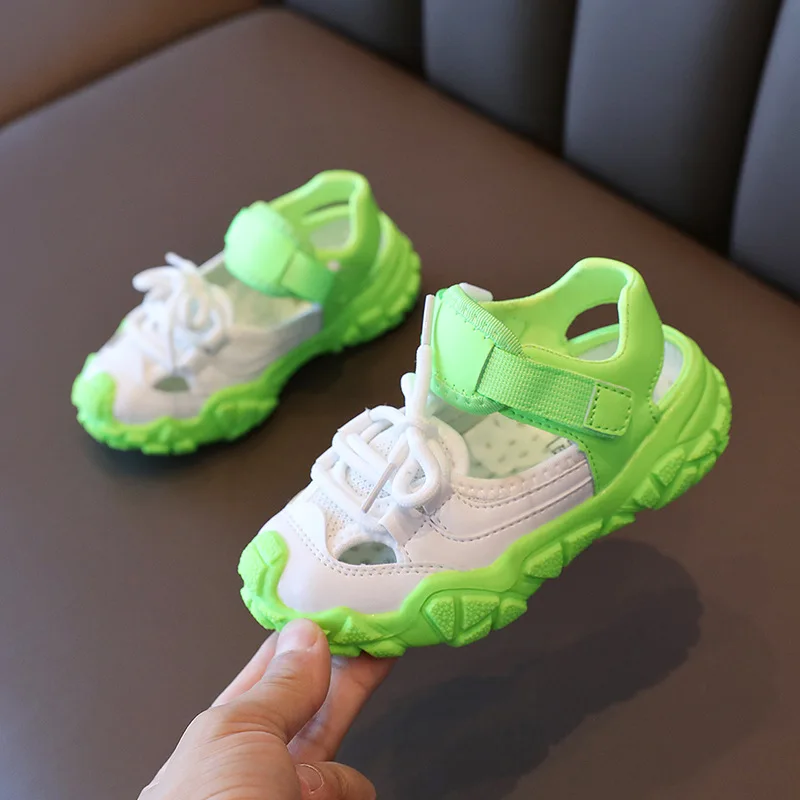2021 Toddler Infant shoes outdoor Summer Boys Hollow Beach Shoes Fashion Color Matching Soft Bottom Velcro Sandals Girls Candy
2021 Toddler Infant shoes outdoor Summer Boys Hollow Beach Shoes Fashion Color Matching Soft Bottom Velcro Sandals Girls Candy