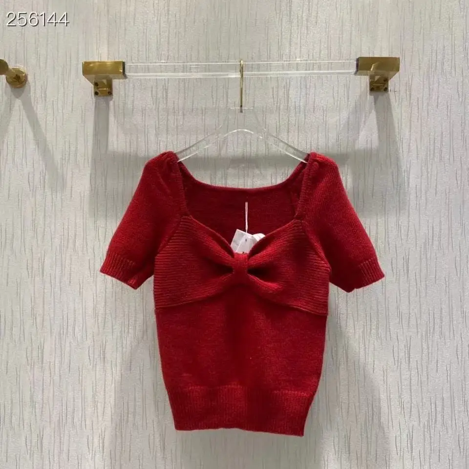Runway New Solid Pullover Short Sleeve Women Sweater Knit Pullover 2021 Designer Square Collar Vintage Clothes
Runway New Solid Pullover Short Sleeve Women Sweater Knit Pullover 2021 Designer Square Collar Vintage Clothes