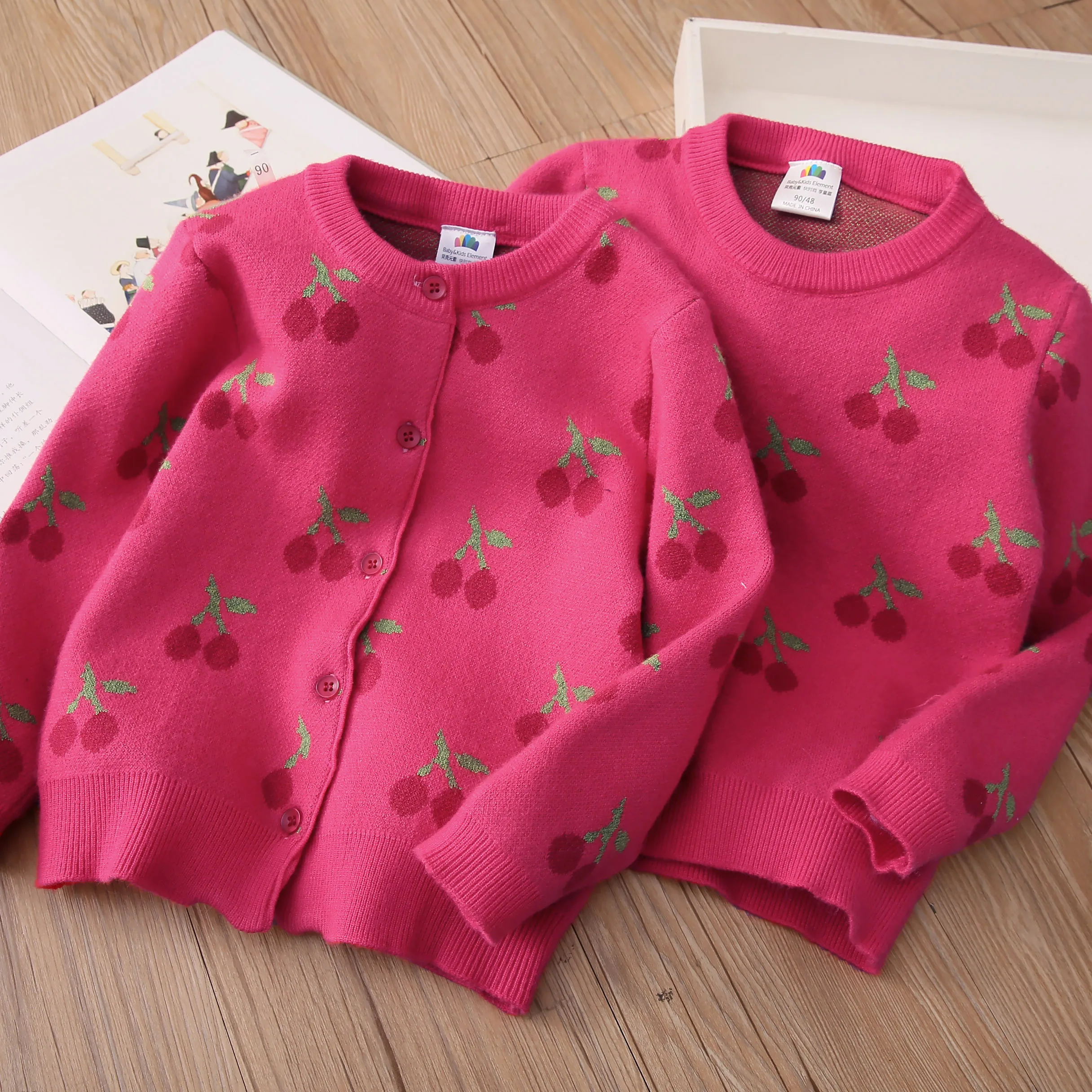 Baby Cherry Sweater 2021 Autumn and Winter Clothing New Girls' Clothing Children's Cardigan Sweater
Baby Cherry Sweater 2021 Autumn and Winter Clothing New Girls' Clothing Children's Cardigan Sweater
