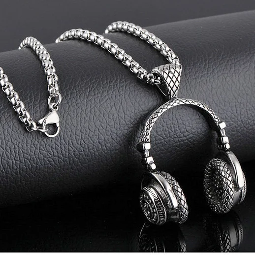 Retro Earphone Pendant Couple Hip Hop Necklace Casual Art Men's Pendant Ladies Necklace Boutique Gift Earphone Necklace
Retro Earphone Pendant Couple Hip Hop Necklace Casual Art Men's Pendant Ladies Necklace Boutique Gift Earphone Necklace
