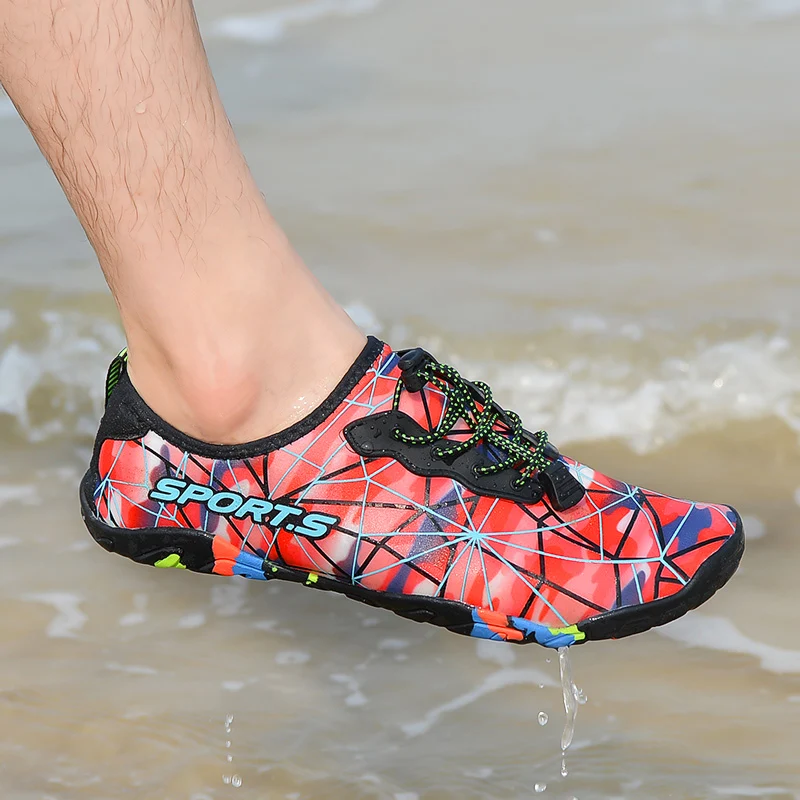 2021 New Swim Shoes For Men Designer Sports Neoprene Diving Socks Men Women River Shoes Diving Boots Quick Dry Ladies Sneakers
2021 New Swim Shoes For Men Designer Sports Neoprene Diving Socks Men Women River Shoes Diving Boots Quick Dry Ladies Sneakers