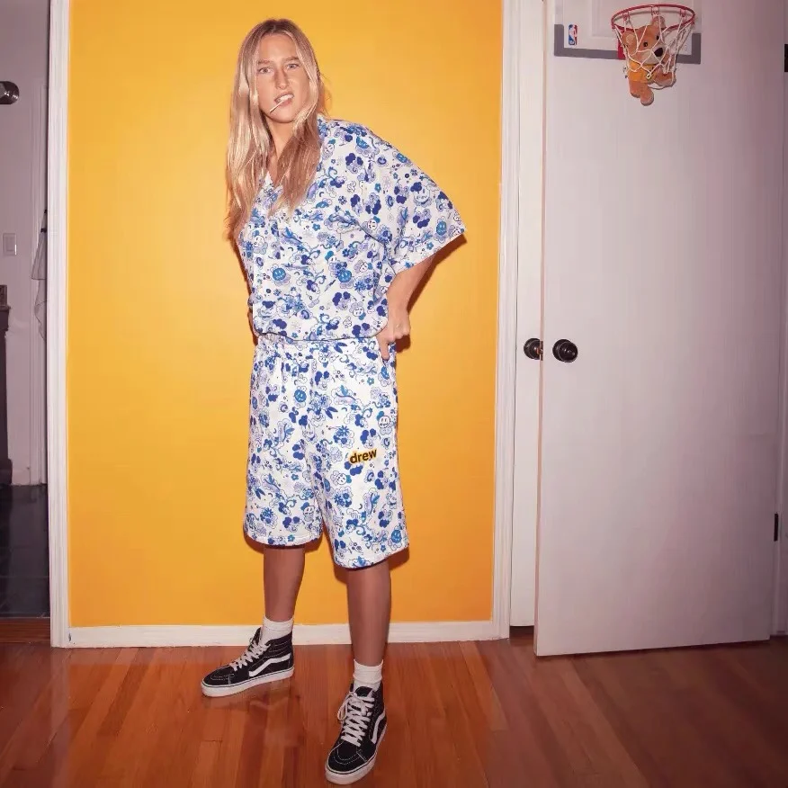21ss Justin Bieber Drew House Shirt Set Flower Print Hip hop Streetwear Shirt High Quality Shirt and Shorts Set Women Men Shirt
21ss Justin Bieber Drew House Shirt Set Flower Print Hip hop Streetwear Shirt High Quality Shirt and Shorts Set Women Men Shirt