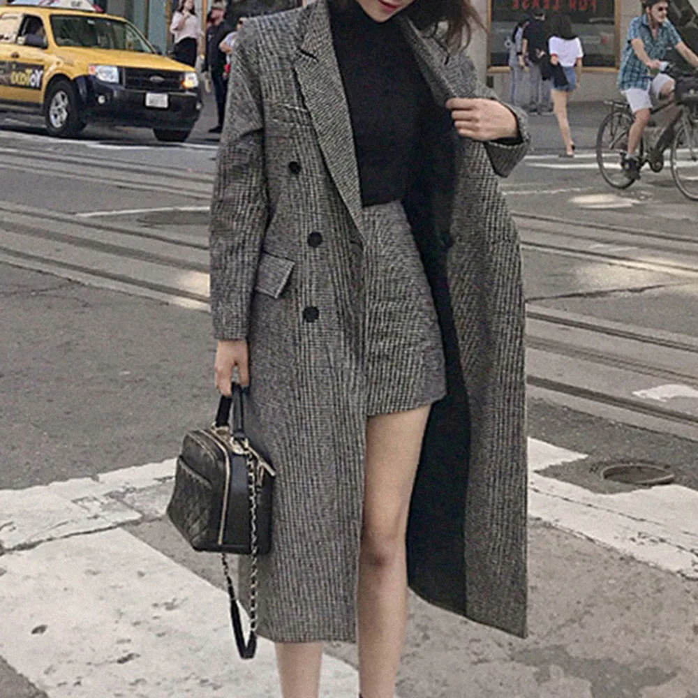 Japanese Style Regular Button Straight Double-Breasted Mid-Length Women's Overcoat
Japanese Style Regular Button Straight Double-Breasted Mid-Length Women's Overcoat