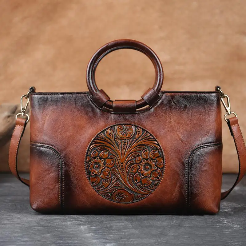 High Quality Leather Women Bag 2021 New Retro Handmade Embossed Shoulder Bags Large Capacity Female Messenger Bag Bolsa Feminina
High Quality Leather Women Bag 2021 New Retro Handmade Embossed Shoulder Bags Large Capacity Female Messenger Bag Bolsa Feminina