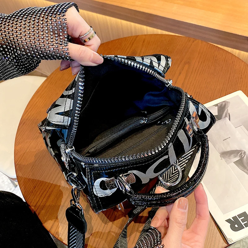 Letter Animal Prints Women's Backpack Microfiber Synthetic Leather Mochilas Para Mujer Small Bolso Rhinestone Over Shoulder Sac
Letter Animal Prints Women's Backpack Microfiber Synthetic Leather Mochilas Para Mujer Small Bolso Rhinestone Over Shoulder Sac