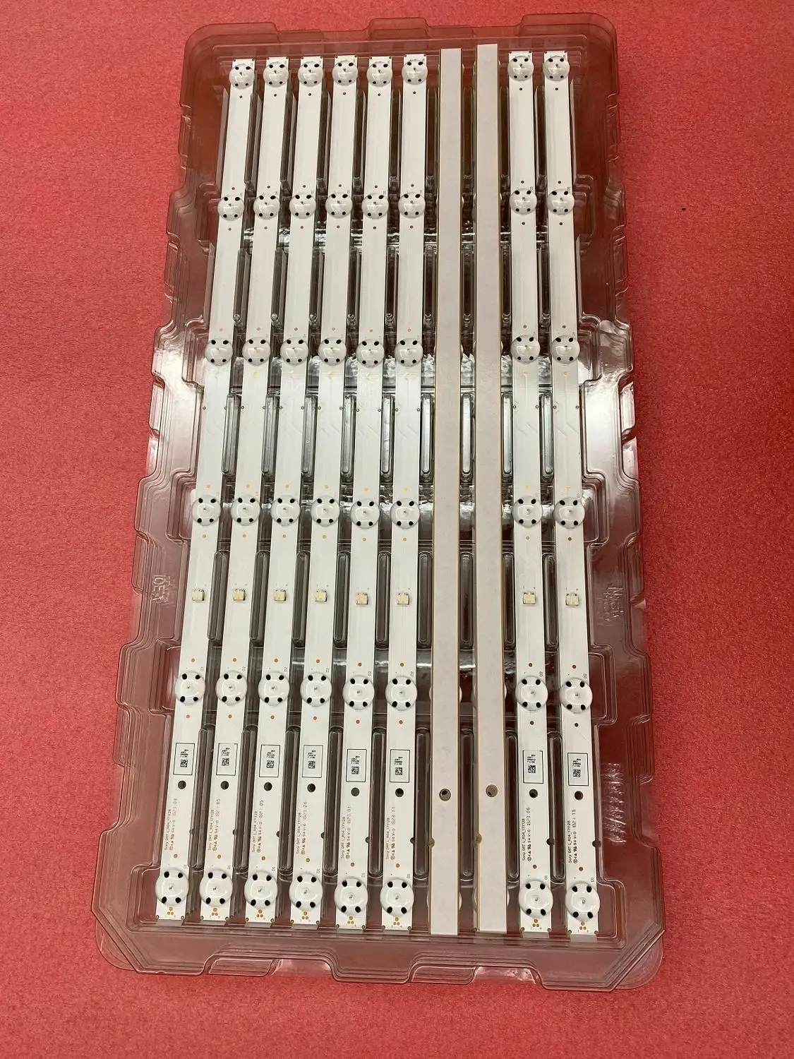 New 50 PCS/lot 6LED(3V) 530mm LED Backlight Strip For SONY KD-55XF7003 DRT L_R04_171128 KD-55XF7096 KD-55XF7073
New 50 PCS/lot 6LED(3V) 530mm LED Backlight Strip For SONY KD-55XF7003 DRT L_R04_171128 KD-55XF7096 KD-55XF7073
