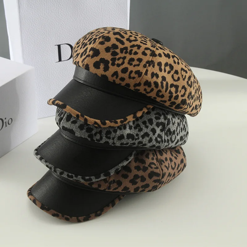 Women Leopard Beret Winter Curved Brim Warm Painter Hat Retro British Octagonal Navy Hat Outdoor Newsboy Hat
Women Leopard Beret Winter Curved Brim Warm Painter Hat Retro British Octagonal Navy Hat Outdoor Newsboy Hat