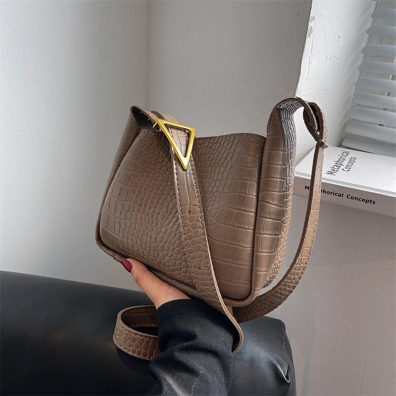 Leather Crossbody Bags For Women Luxury Classic Crocodile pattern Bucket Shoulder Bag Women Large Capacity Satchel Tote Bag
Leather Crossbody Bags For Women Luxury Classic Crocodile pattern Bucket Shoulder Bag Women Large Capacity Satchel Tote Bag