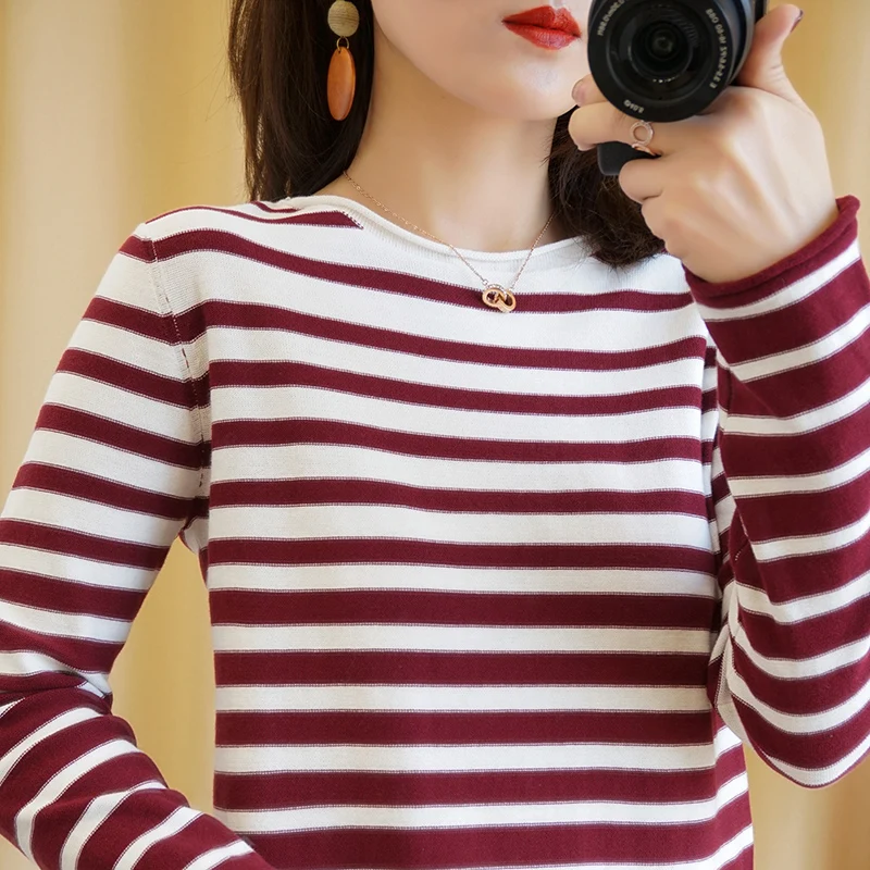Fashion New Spring Autumn Women O-Neck Warm Pullover 100% CottonLoose Large Size Sweaters Knit Soft Thin Skin Friendly Comfort
Fashion New Spring Autumn Women O-Neck Warm Pullover 100% CottonLoose Large Size Sweaters Knit Soft Thin Skin Friendly Comfort