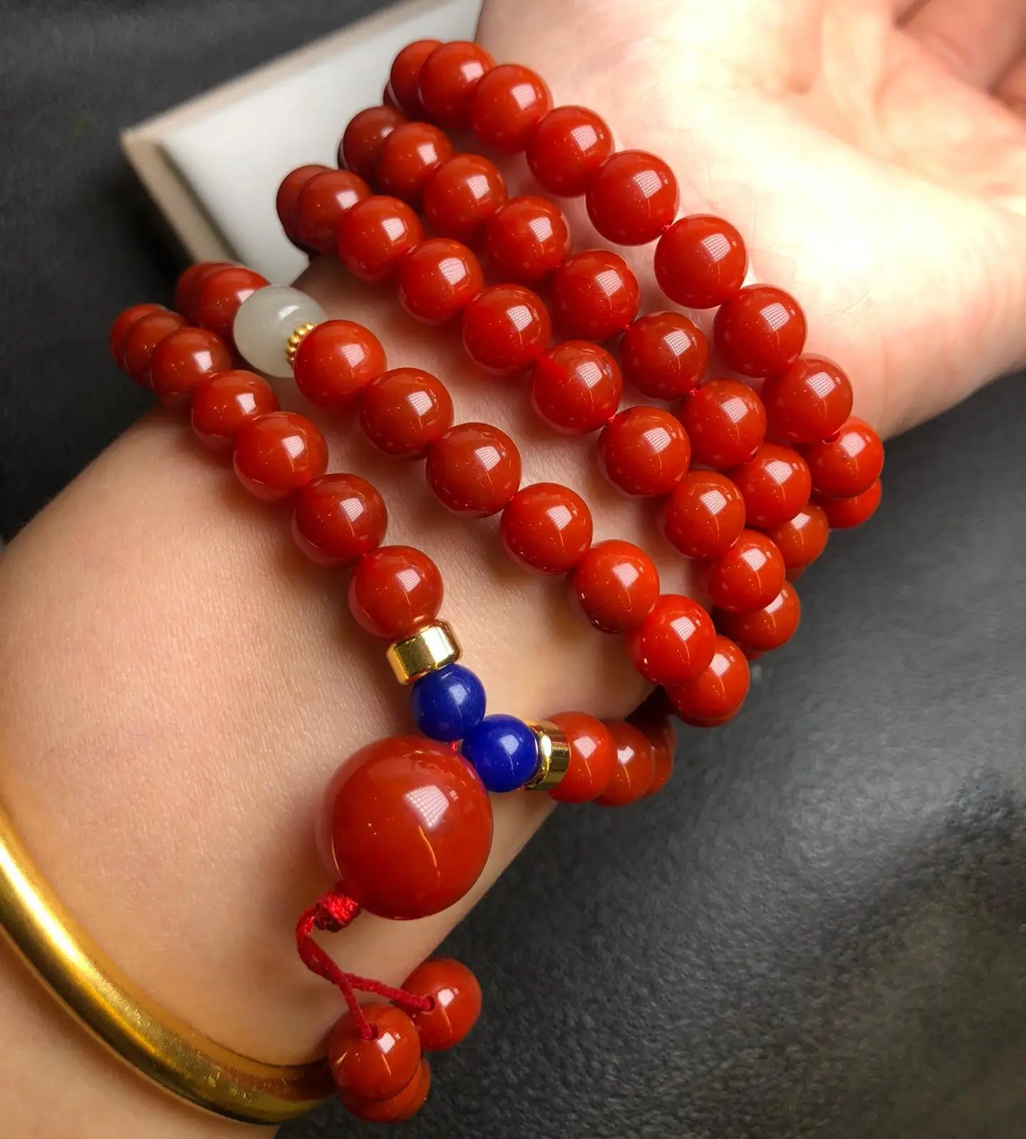 Natural Southern Red Agate Bracelet Real Red Jades 108 Bead Mala Elastic Beaded Bracelets Women Gemstone Bangle Healing Jewelry
Natural Southern Red Agate Bracelet Real Red Jades 108 Bead Mala Elastic Beaded Bracelets Women Gemstone Bangle Healing Jewelry
