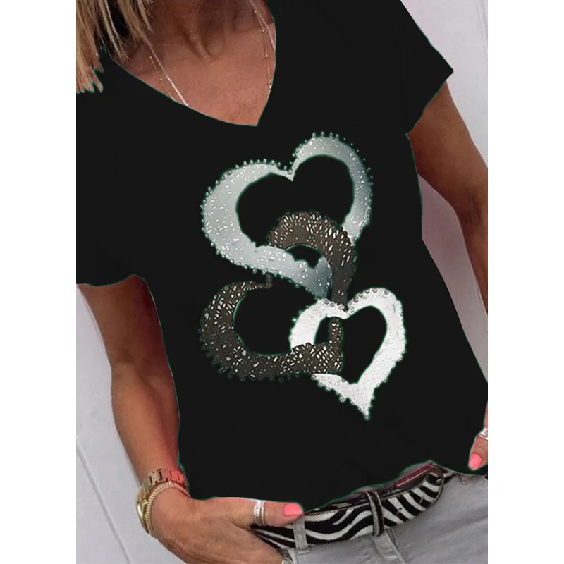 

Elimiiya с принтом в виде надписи «Love» Графические футболки женская футболка с короткими рукавами и треугольным вырезом S-5XL размера плюс, топ, ф...